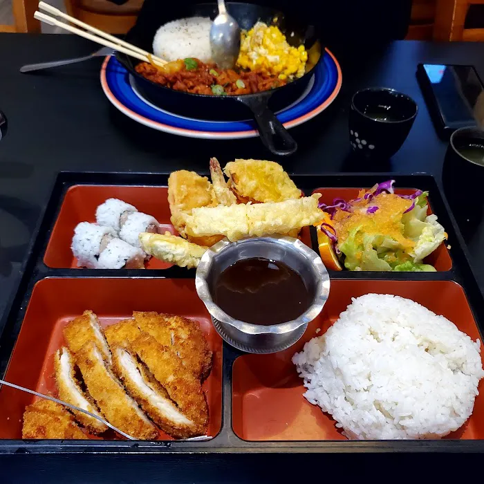 Shu Sushi Ramen & Grill Picture 8