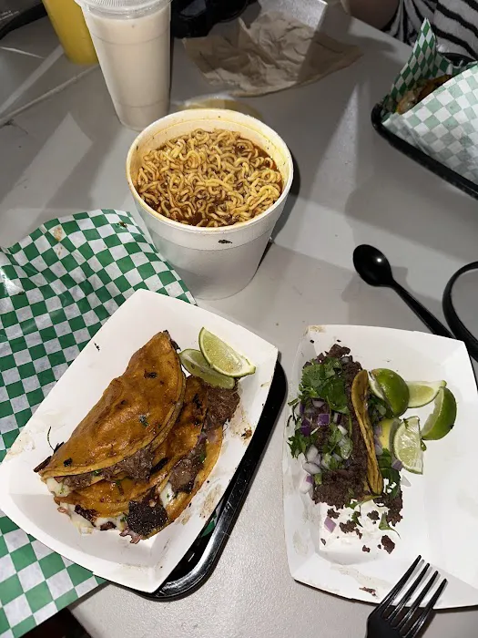 Lalos Tacos Picture 2