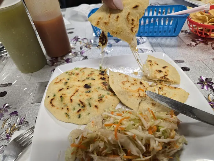 Pupusas Dona Mary 3 Picture 5