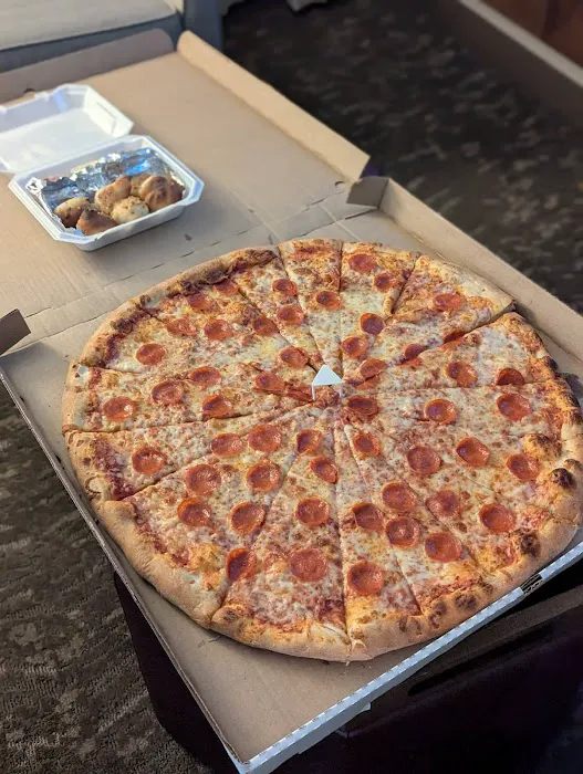 Gus's New York Pizza Picture 9