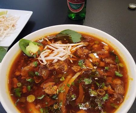 Song Lynn Vietnamese Restaurant