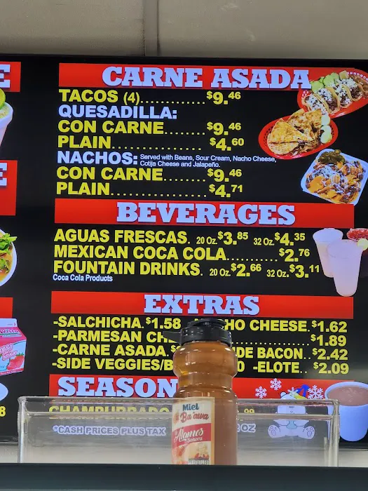 La Pasadita Hot Dogs Picture 3