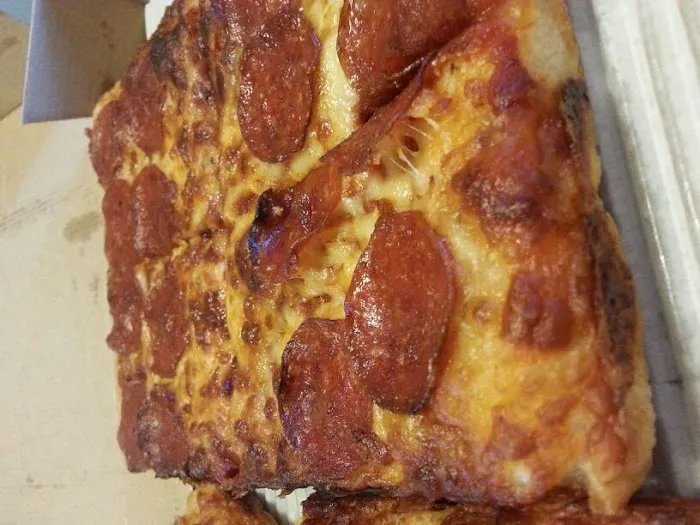 Little Caesars Pizza Picture 4