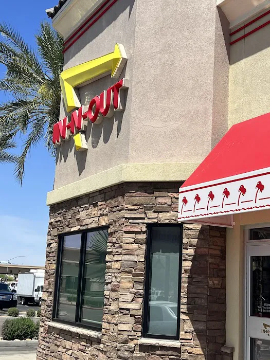 In-N-Out Burger Picture 2