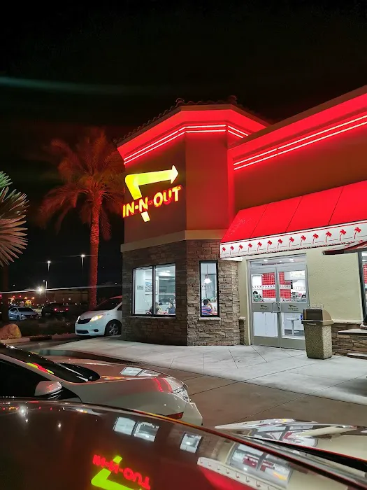 In-N-Out Burger Picture 1