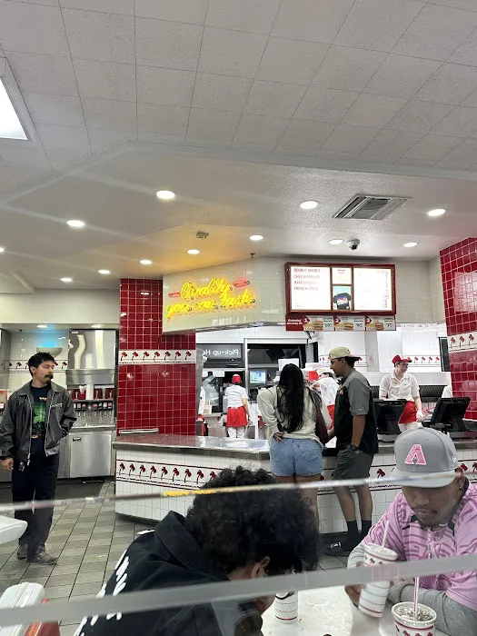 In-N-Out Burger Picture 10