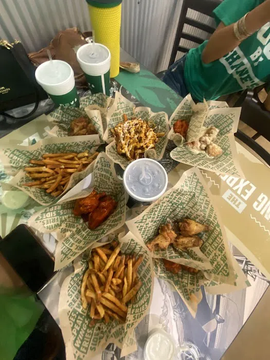 Wingstop Picture 8