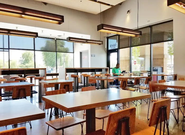 Chipotle Mexican Grill Picture 1