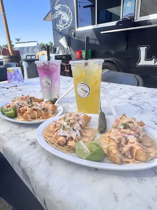 La Atarraya Tacos y Mariscos Picture 5