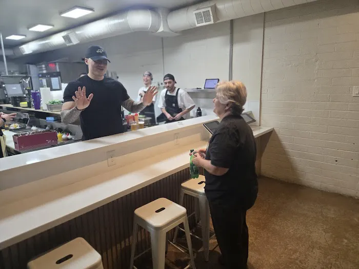 Sushi Friend Picture 3