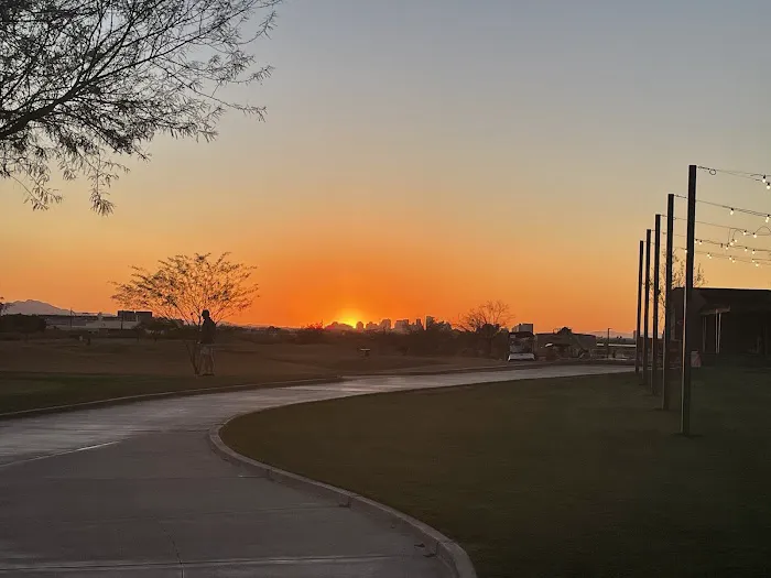 Lou's Bar & Grill At Papago Golf Course Picture 9