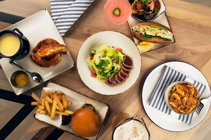 The Phoenician Tavern Picture 10