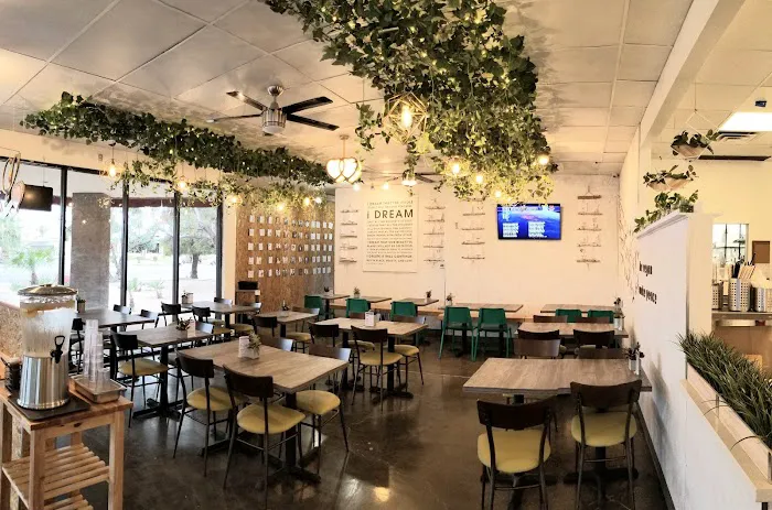 Loving Hut - Southern Ave - Tempe, AZ Picture 7