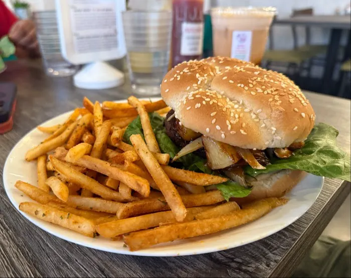 Loving Hut - Southern Ave - Tempe, AZ Picture 10