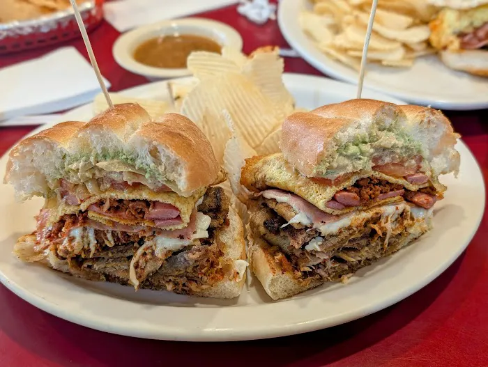 Los Reyes De La Torta Picture 9