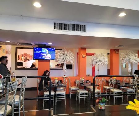 La Casa De Las Flores Restaurant and Bar