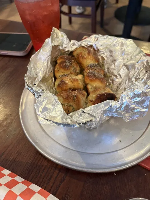 Amici Pizza Picture 1