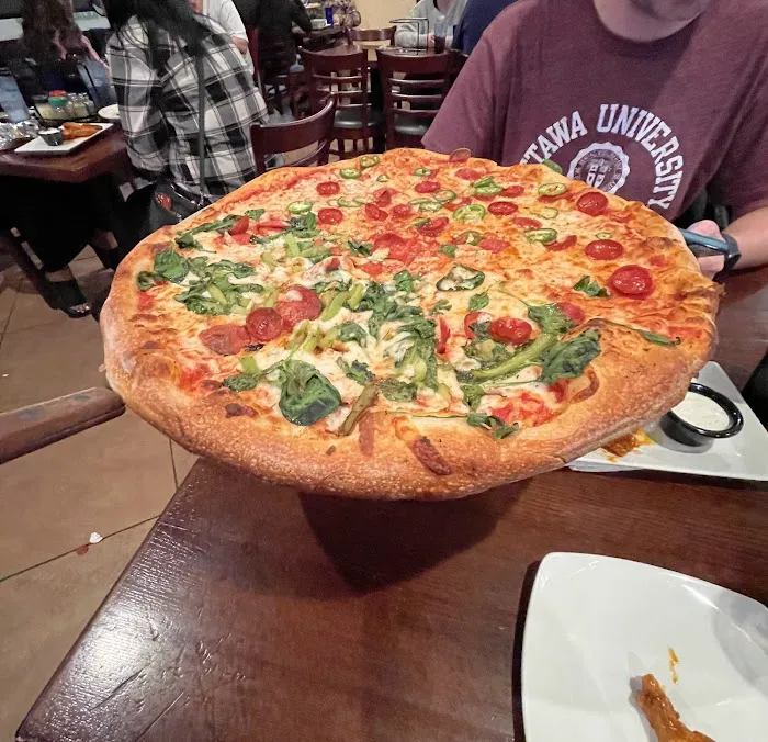 Amici Pizza Picture 7