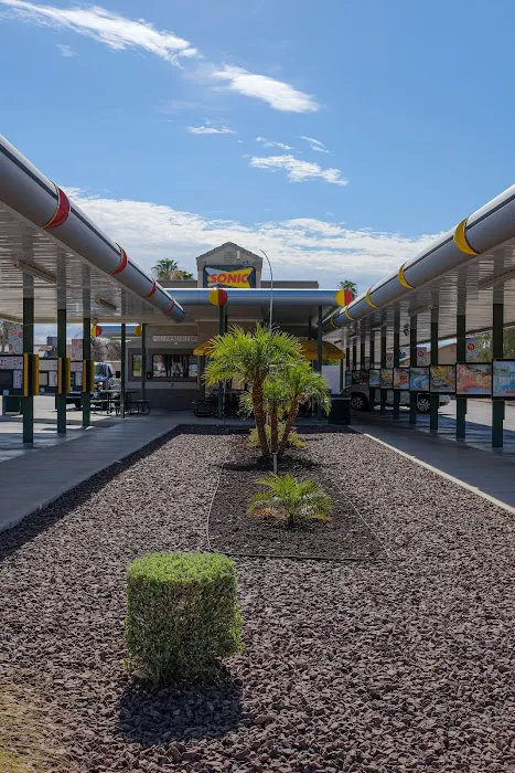 Sonic Drive-In Picture 8