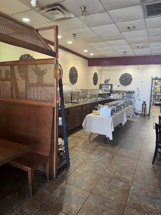 Hyderabad Biryani Pot Picture 1