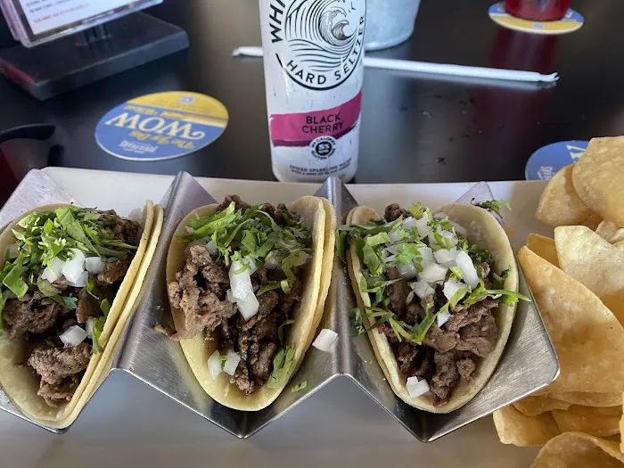 Dirty Blonde Tavern Picture 3