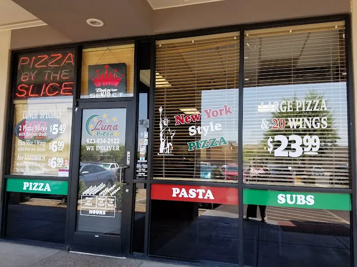 Luna Pizza Picture 10