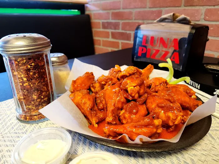 Luna Pizza Picture 3