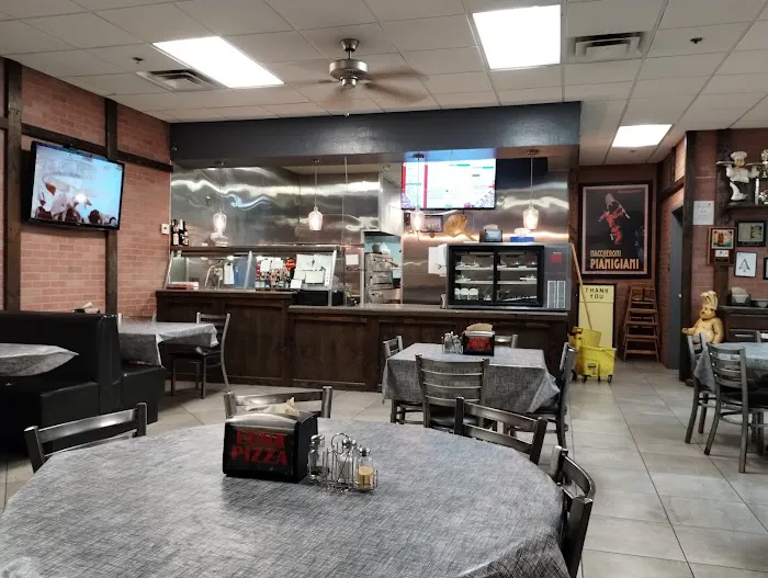Luna Pizza Picture 9