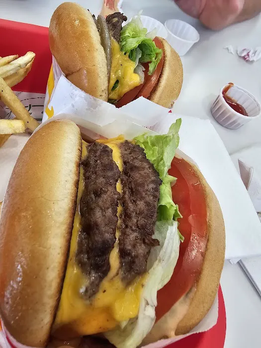 In-N-Out Burger Picture 3