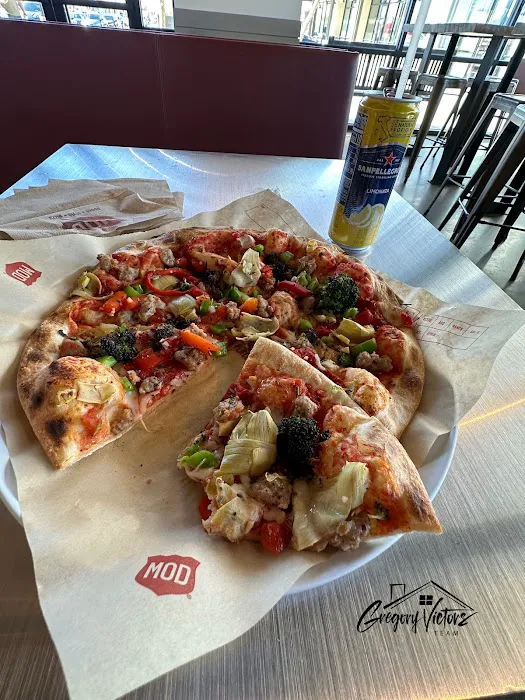 MOD Pizza Picture 6