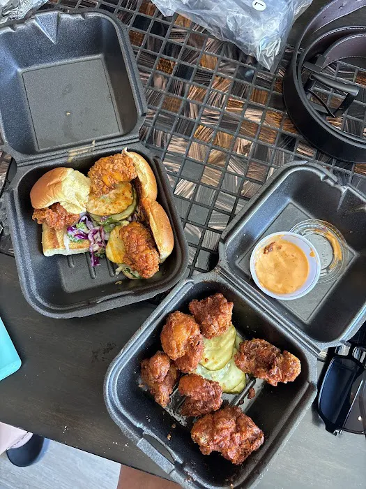 Dave's Hot Chicken Picture 3