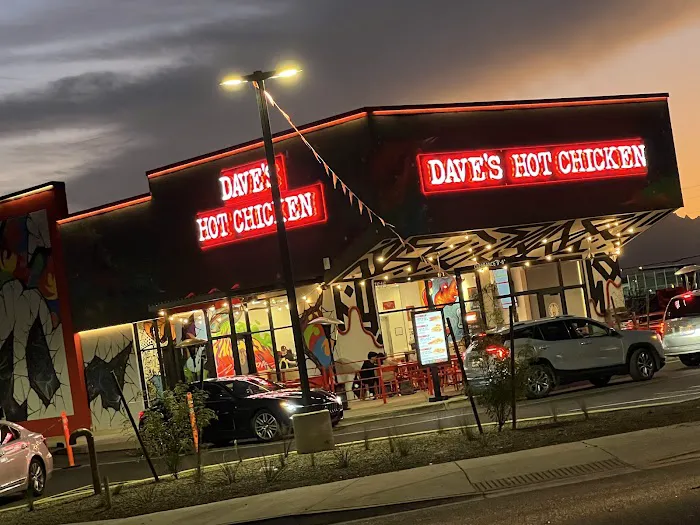 Dave's Hot Chicken Picture 2