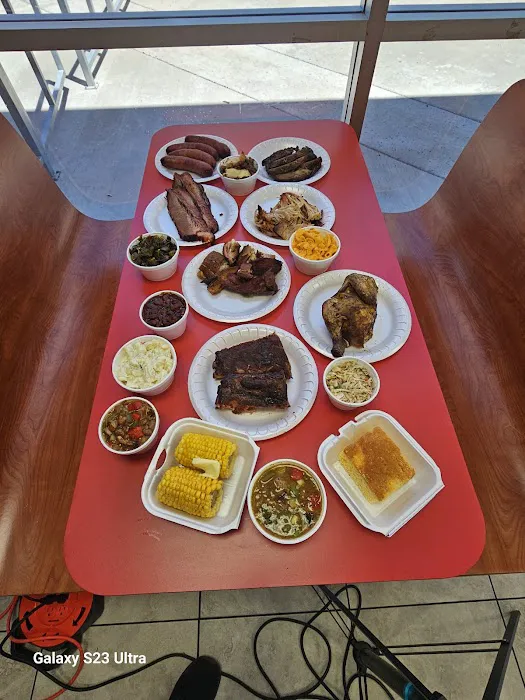 SMOAKIE KITCHEN BBQ Picture 1