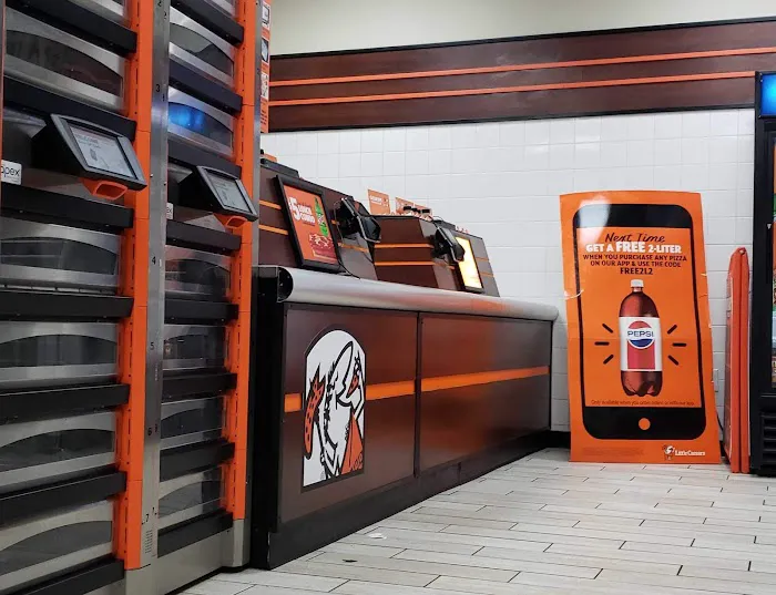 Little Caesars Pizza Picture 7