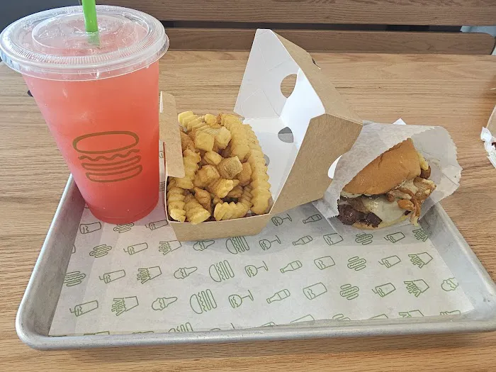 Shake Shack Avondale Picture 10