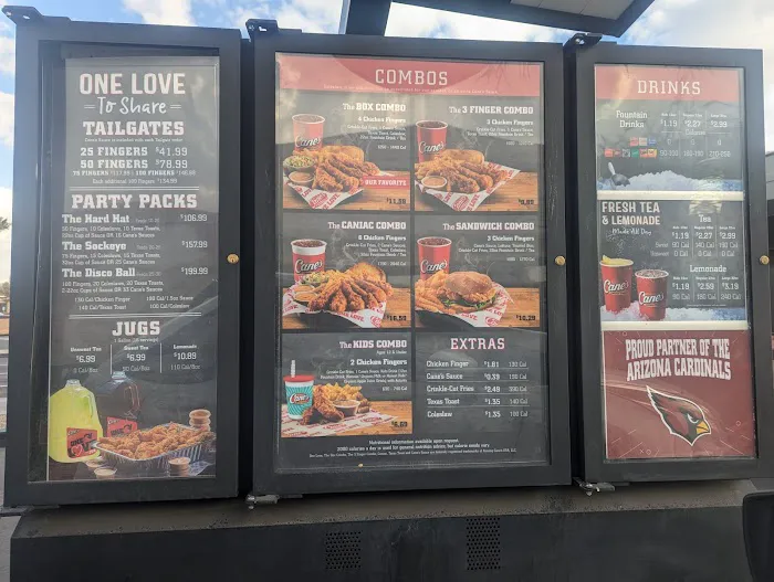 Raising Cane's Chicken Fingers Picture 4