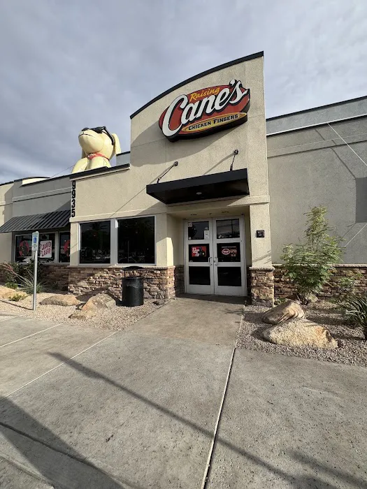 Raising Cane's Chicken Fingers Picture 5