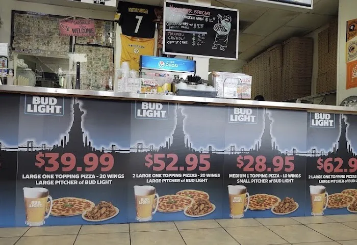 Palermos Pizza Picture 1