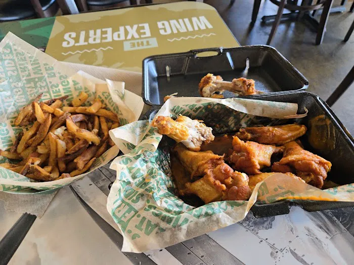 Wingstop Picture 2