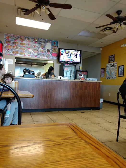 Little Caesars Pizza Picture 3