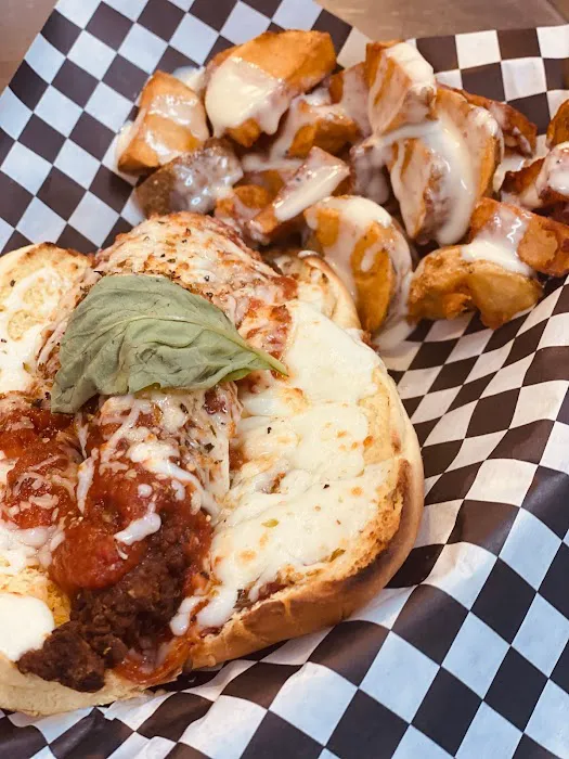 Oasis Canteen Picture 6