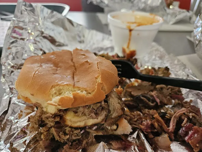 Honey Bear's BBQ Picture 3