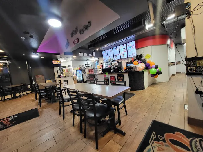 Oscar's Taco Shop Picture 5