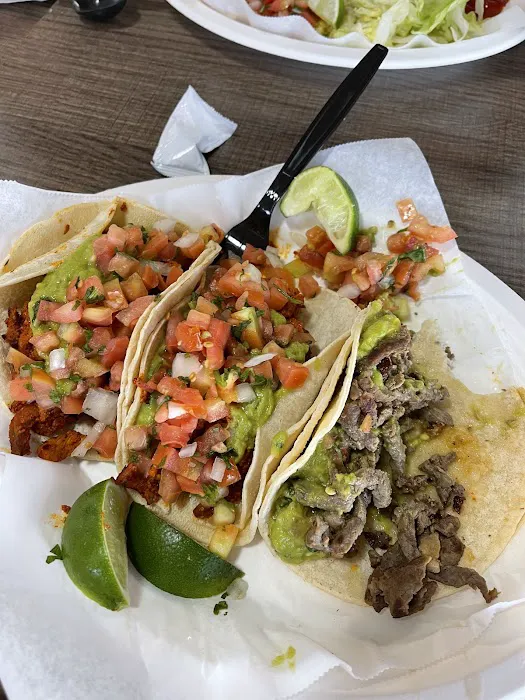 Oscar's Taco Shop Picture 6