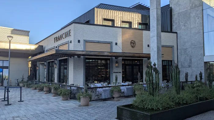 Francine Restaurant Picture 10