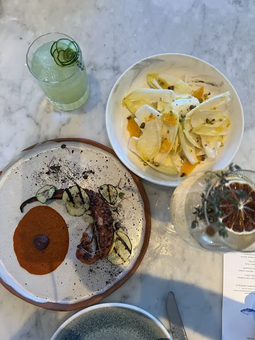 Francine Restaurant Picture 3