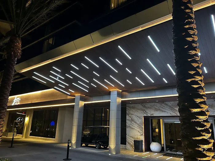 SEVEN Pool - Caesars Republic Scottsdale Picture 8