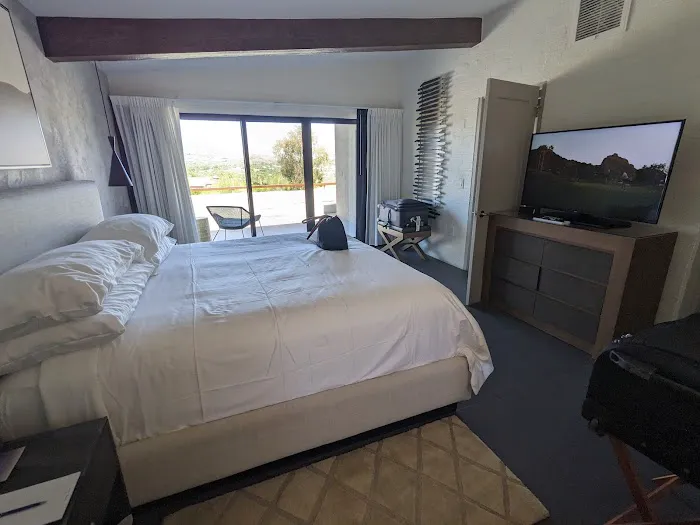 Sanctuary Camelback Picture 5