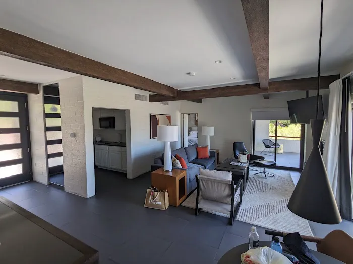 Sanctuary Camelback Picture 7