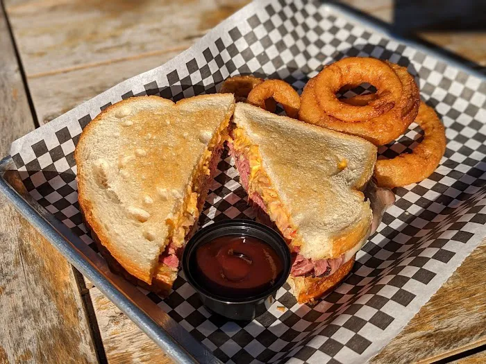 The Hudson Eatery & Bar Picture 2